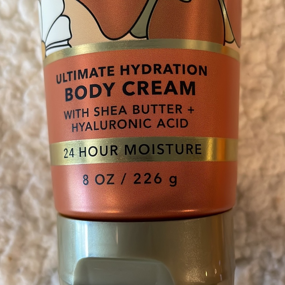 Golden Sunflower NWT Bath and Body Works - Picture 2 of 5